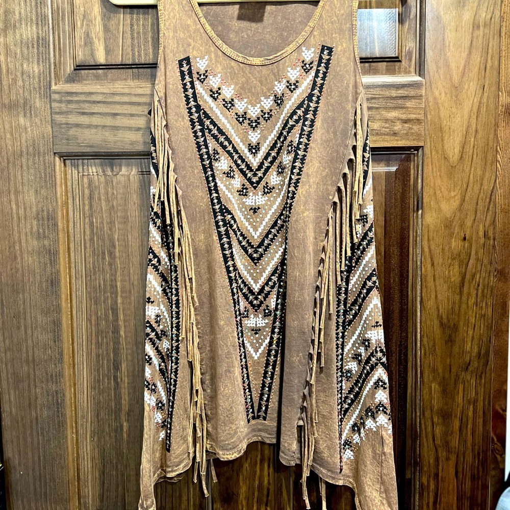 Vocal size Large fringe tank top